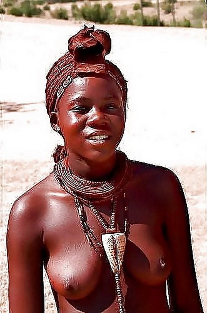 Tribus negras africanas en topless